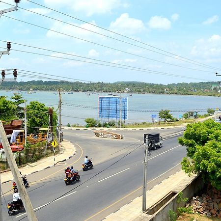 Holiday Villa Trincomalee Exterior foto