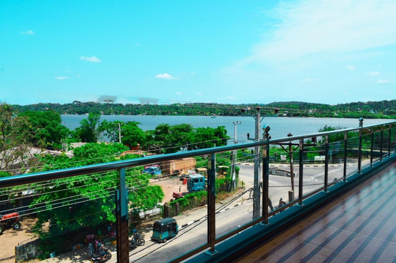 Holiday Villa Trincomalee Exterior foto