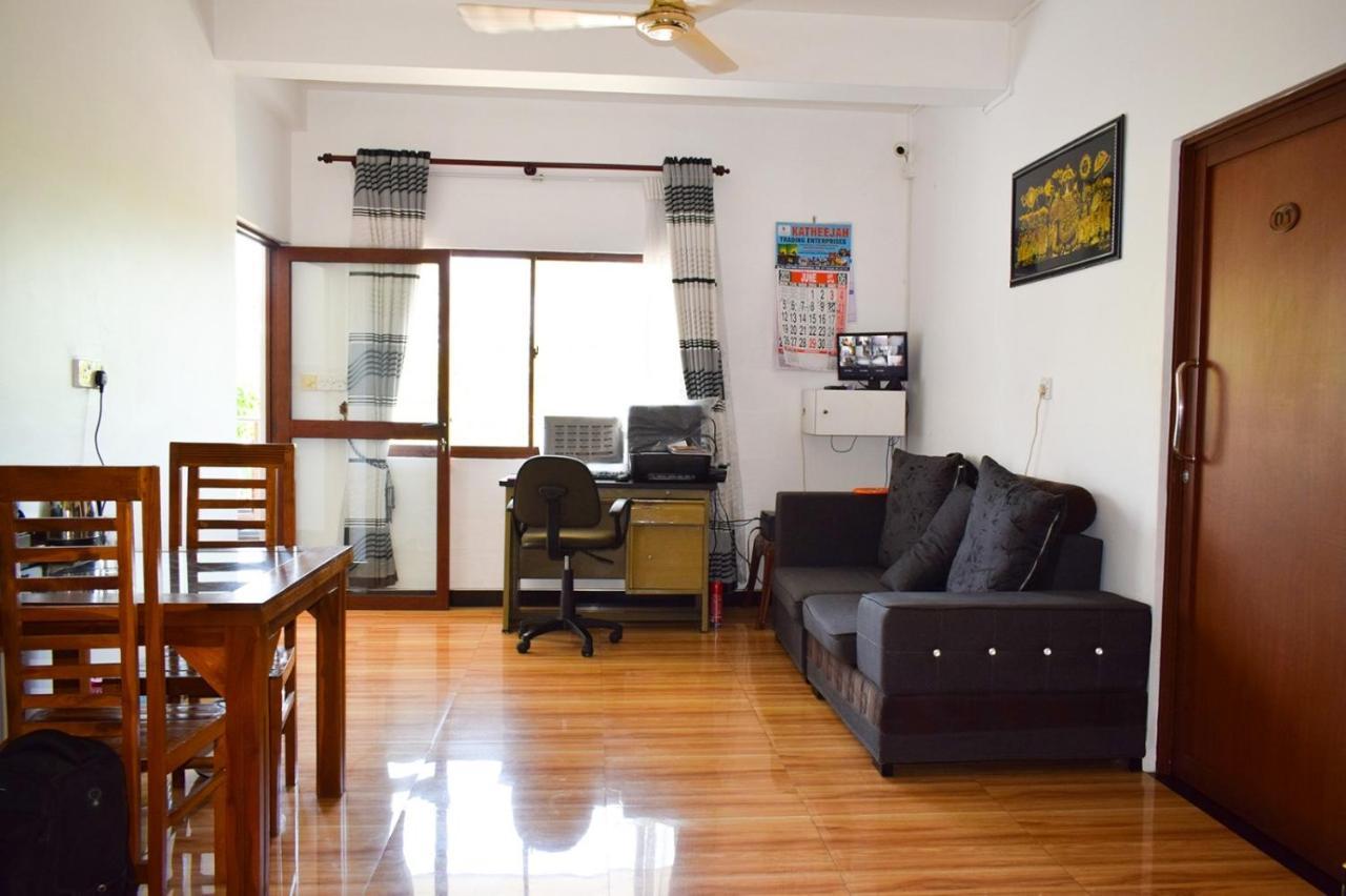Holiday Villa Trincomalee Exterior foto